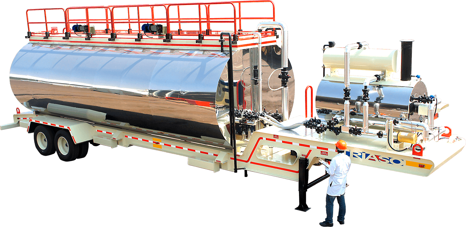 Asphalt tank, 16,000 gallons, with oil heater and agitators, in working position